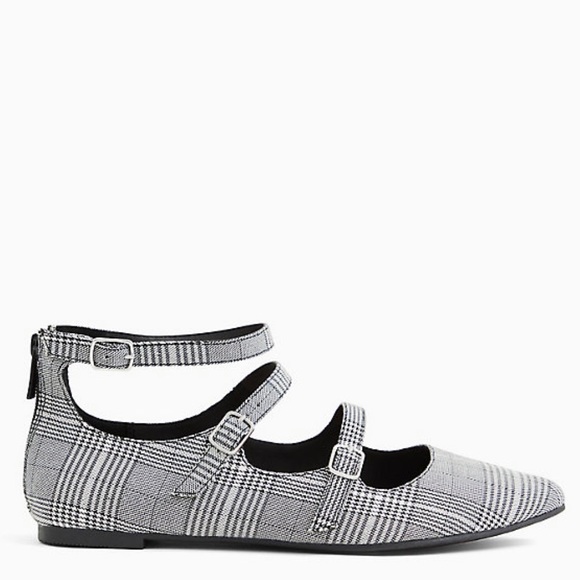 💕SOLD💕 Torrid BLACK PLAID TRIPLE STRAP POINTED TOE FLAT size 8 - Picture 4 of 4